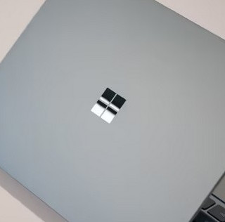 微软还发布 Surface Laptop 13 英寸版本，屏幕缩小、采用高通骁龙 X Plus