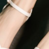 夏季凉鞋选购指南：透气与舒适