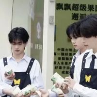 “一日店长”流量狂欢局，有人倒贴几千元“打工”