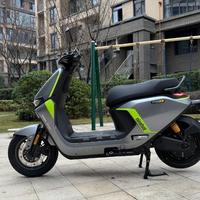 九号A2z90电动车深度评测：轻量化智能设计如何征服城市通勤场景