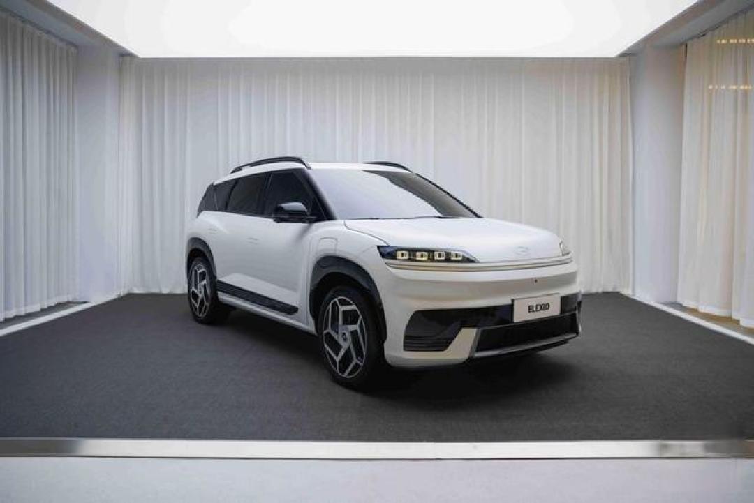 北京现代ELEXIO全球首秀:700km续航+智能座舱打响合资品牌电动反攻战