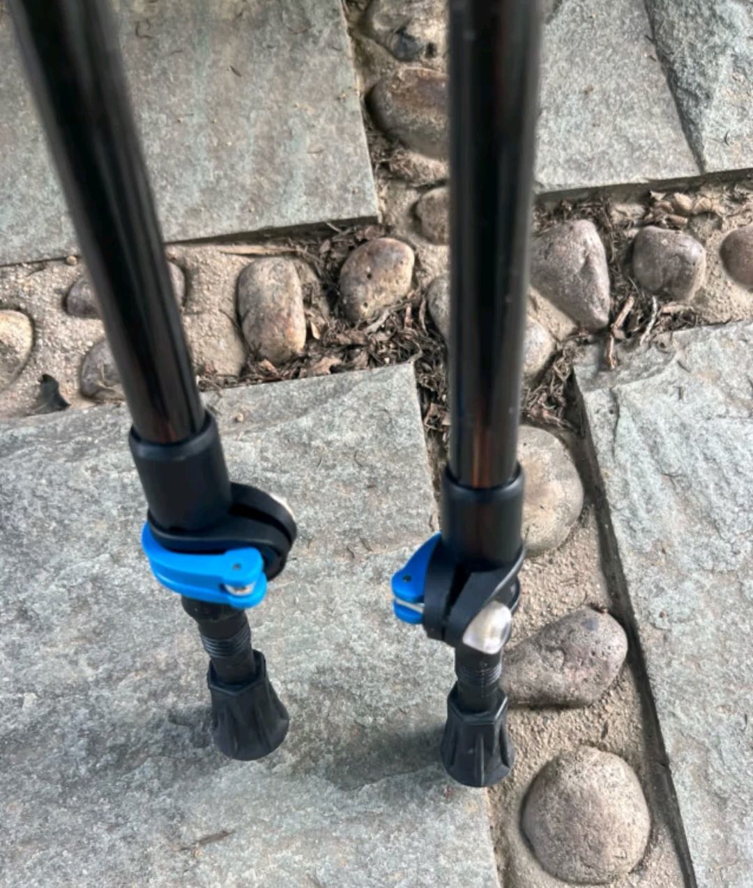 探路者登山杖拐杖手杖碳素碳纤维户外可伸缩徒步