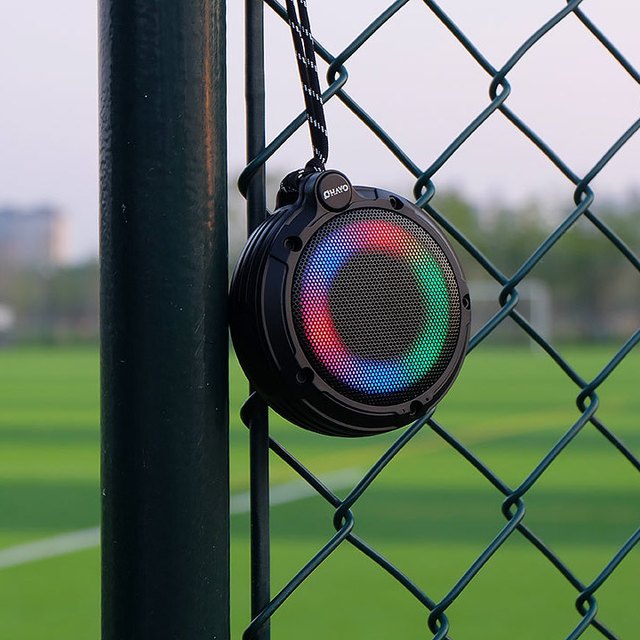 小巧轻便，低音环绕，户外便携式音箱-雷登S3体验