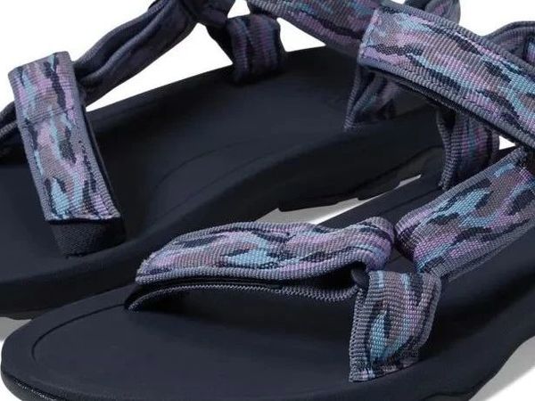 专业榜单！40双“零压”暴走凉鞋|踩屎感、绑带结构、洞洞文学全都有