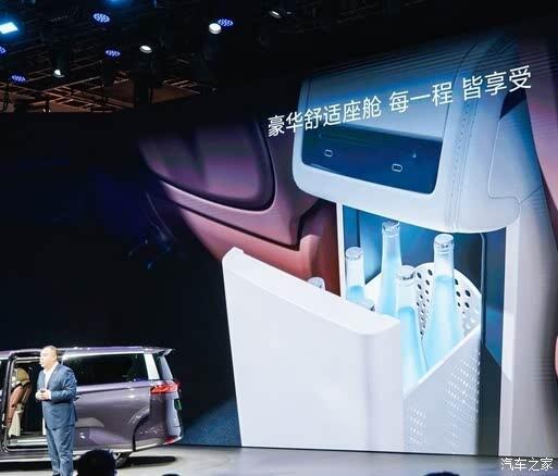 比亚迪车载冰箱｜10万级小车也有冰阔落自由