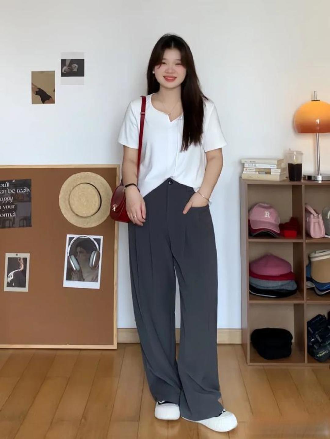微胖女生氛围感穿搭教科书:四招把肉感穿成高级艺术