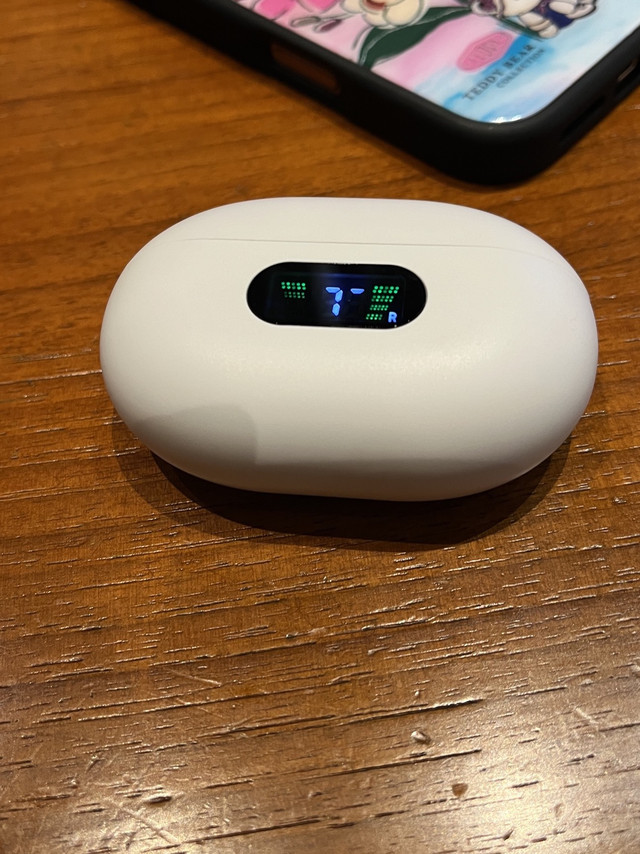 BLINBLIN Q71耳夹式耳机，电量一目了然？