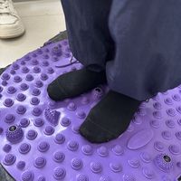 小小指压板，龇牙咧嘴的浑身通畅。建议一人来一个。