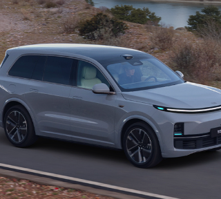 理想L系列智能焕新版上市，所有车型加量不加价
