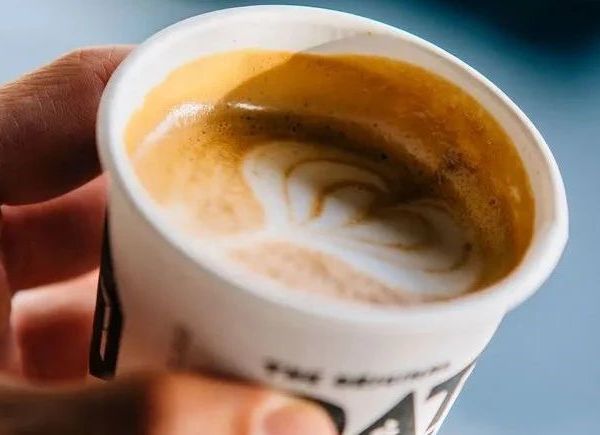 对话OATLY张春：打透、打深、打宽，10亿杯燕麦拿铁之后，饮品创新还能怎么玩？