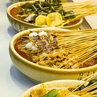 川渝夏日的冰火淬炼:这碗钵钵鸡如何用冷香红油解锁清凉密码