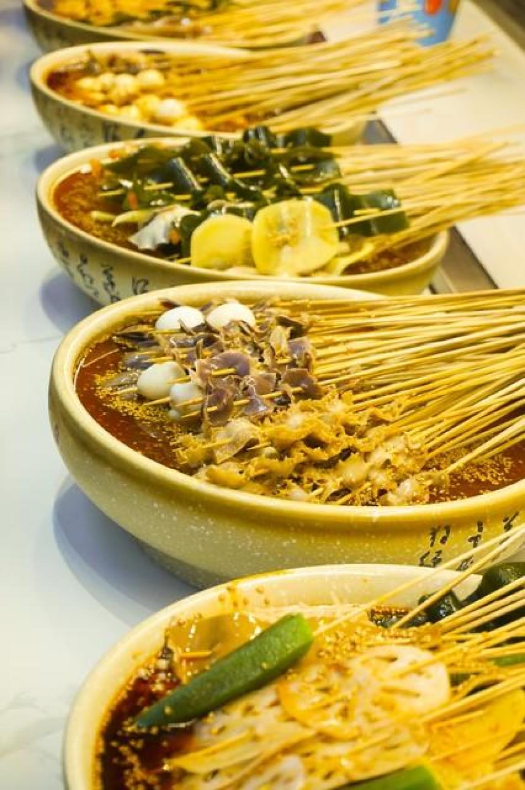 川渝夏日的冰火淬炼：这碗钵钵鸡如何用冷香红油解锁清凉密码