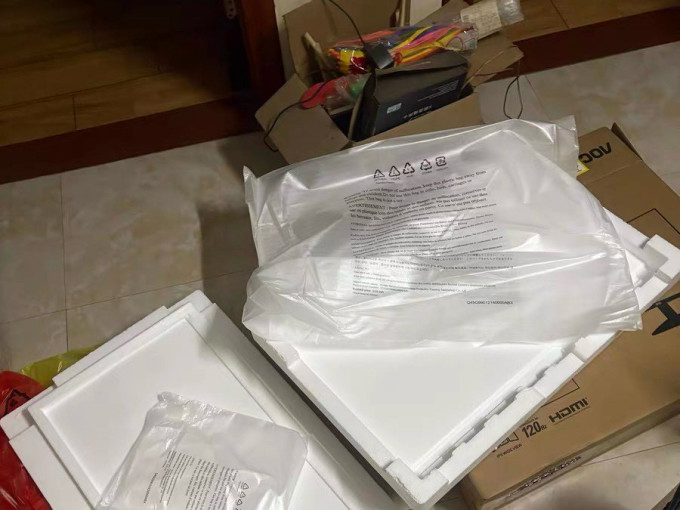 冠捷显示器