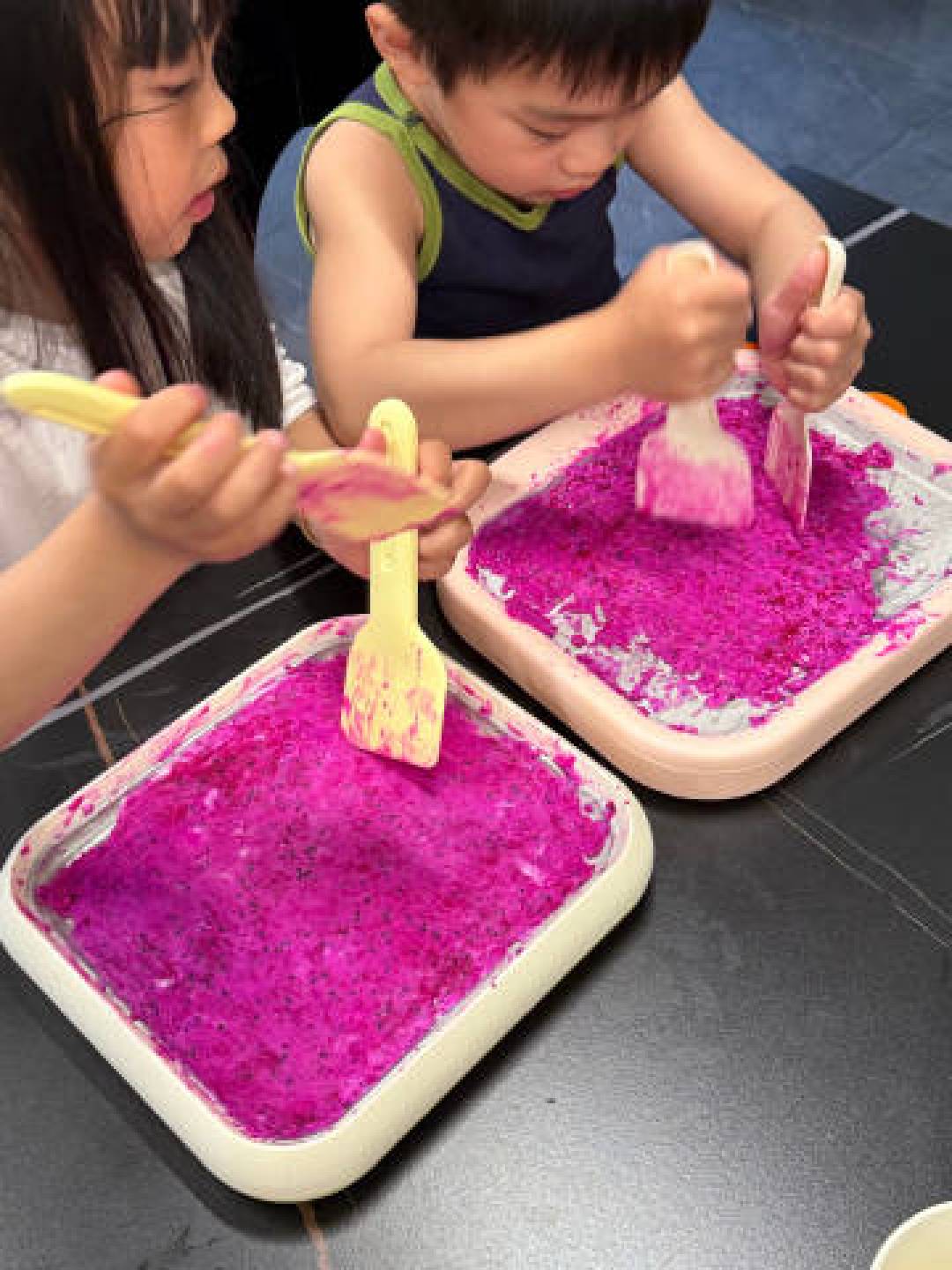 酸奶机与亲子冰盘:今夏的清凉藏在自制仪式感里
