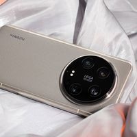 雷军果断“发飙”，16GB+512GB跌至4087元，Ultra也亲民了