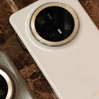 2025年捡漏换机：苹果iPhone16与华为Mate70对比：哪款更值得入手