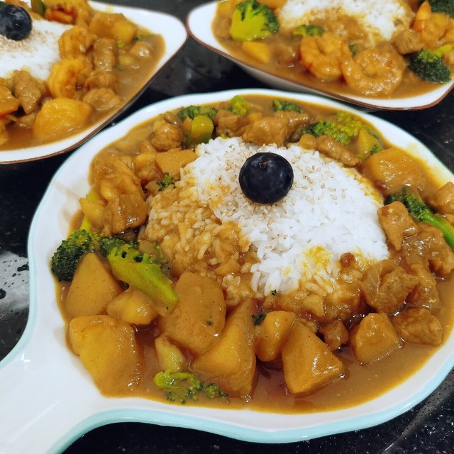 自制咖喱饭，首次尝试成功