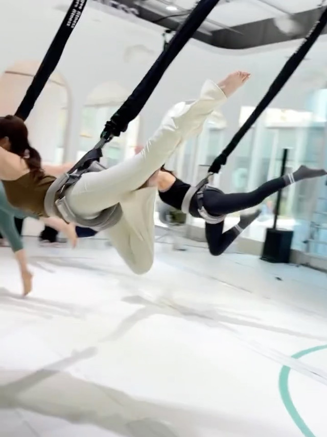 lululemon丨Flow Y 女士腰部绑带运动内衣 *Nulu 芯吸 LW2ECIA