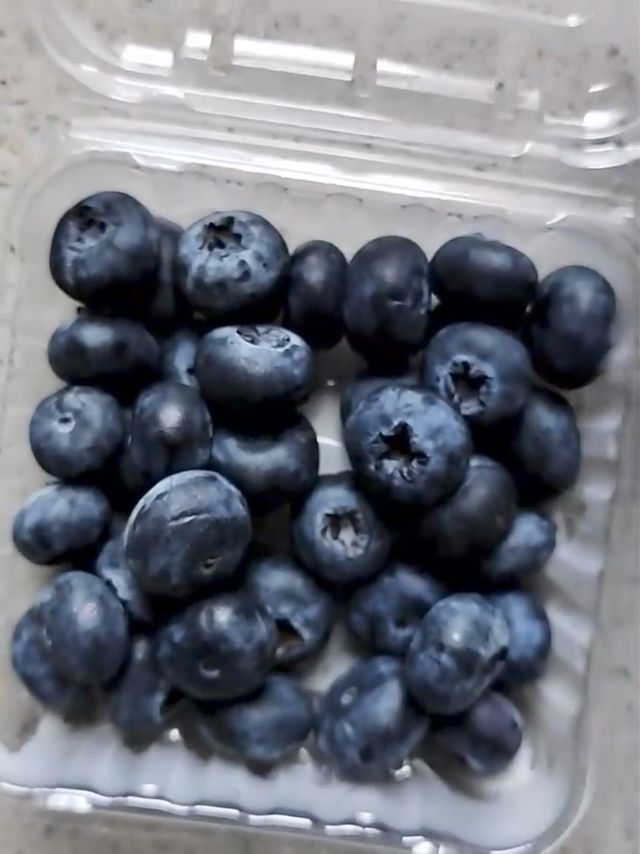 樱鲜蓝莓：云南大蓝莓，当季鲜享，自然之味