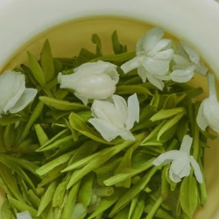 夏天到了，泡一杯茉莉花茶消暑，怎么来泡好它呢