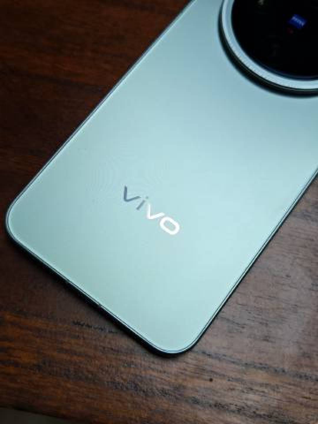 vivo小屏旗舰革新:全能配置如何突破尺寸魔咒
