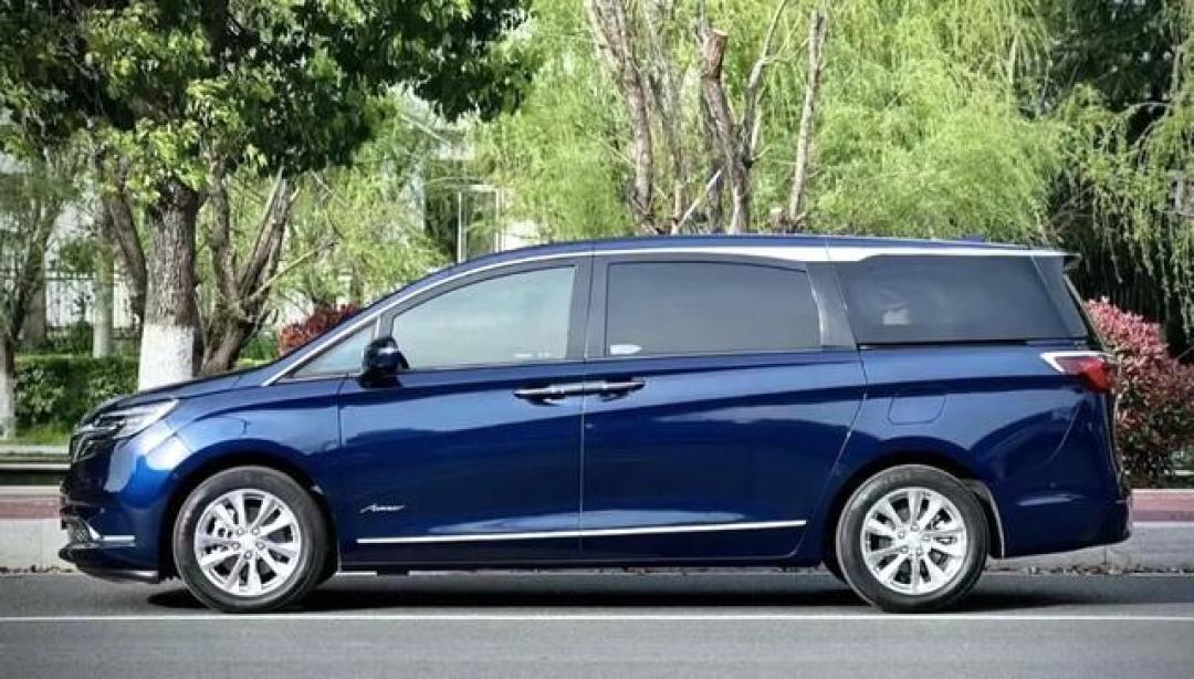 别克GL8混动版直降5万起:中大型MPV价值标杆重塑战打响