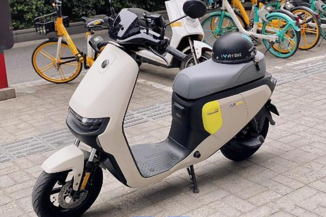 九号小牛电动车终极对决:性能、智能、续航全面对比谁更强?
