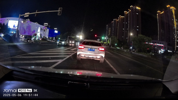 70迈行车记录仪