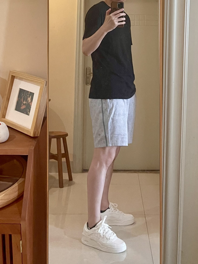露露乐蒙运动短裤