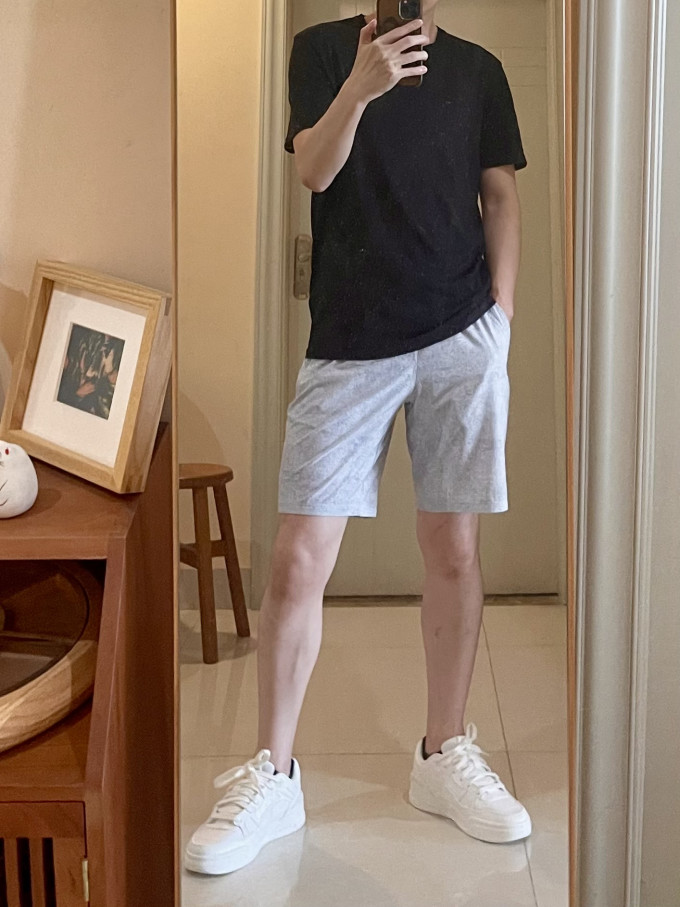 露露乐蒙运动短裤