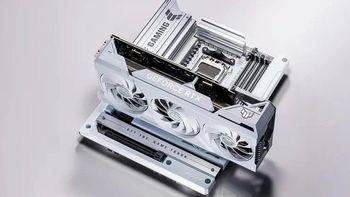 华硕展示AMD B850主板，配备定制600W显卡插槽及隐藏式连接器