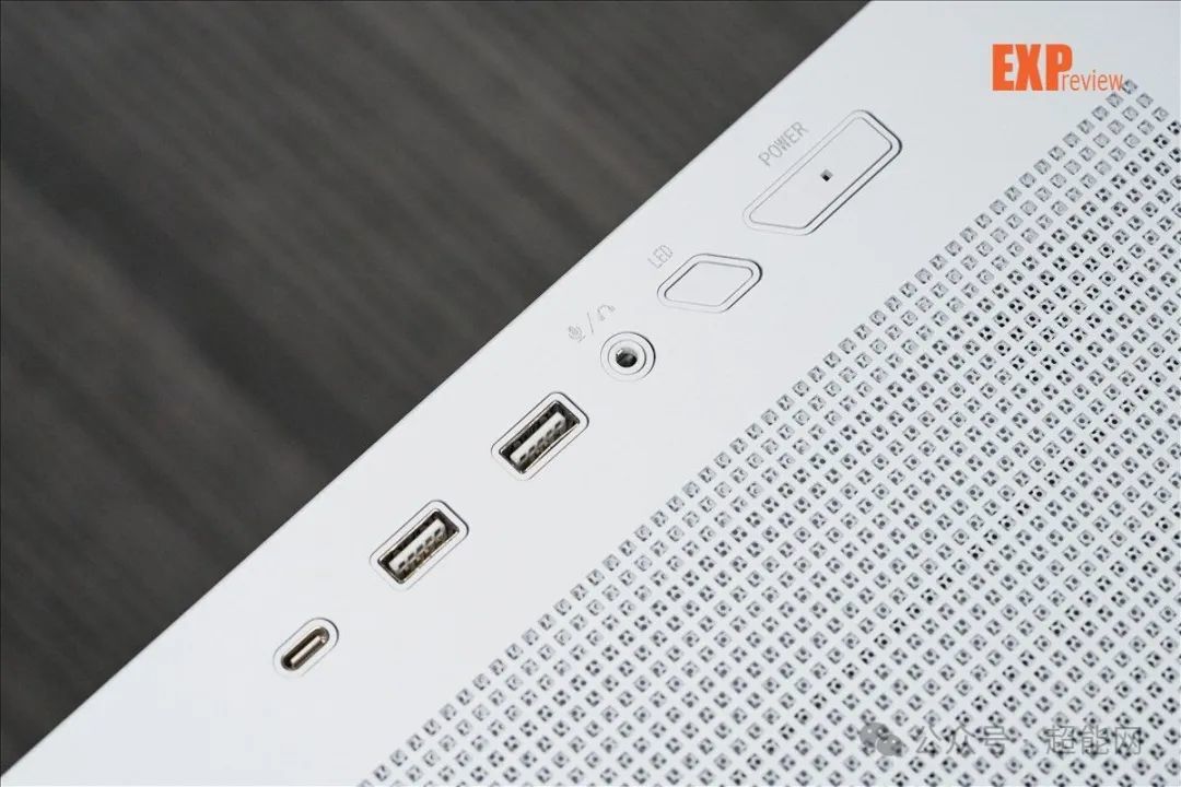 微星MPG VELOX 300R AIRFLOW PZ评测:细节设计足够多,预装风扇很强力