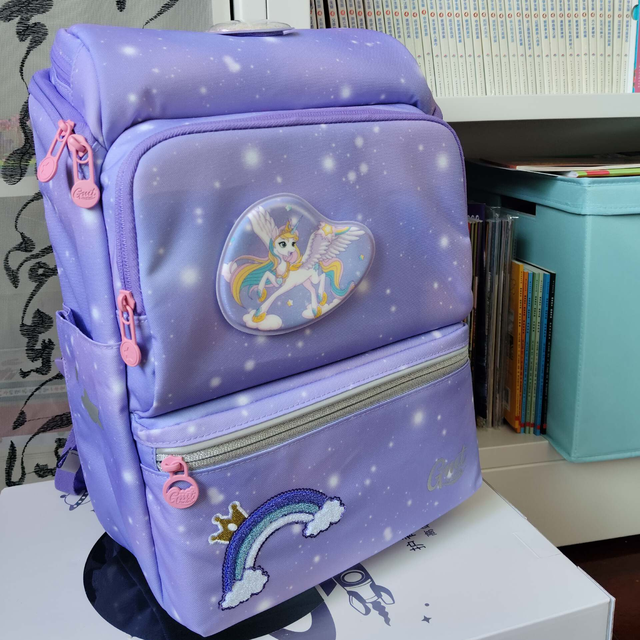小学生书包挑什么牌子好，看看GMT for Kids护脊书包吧