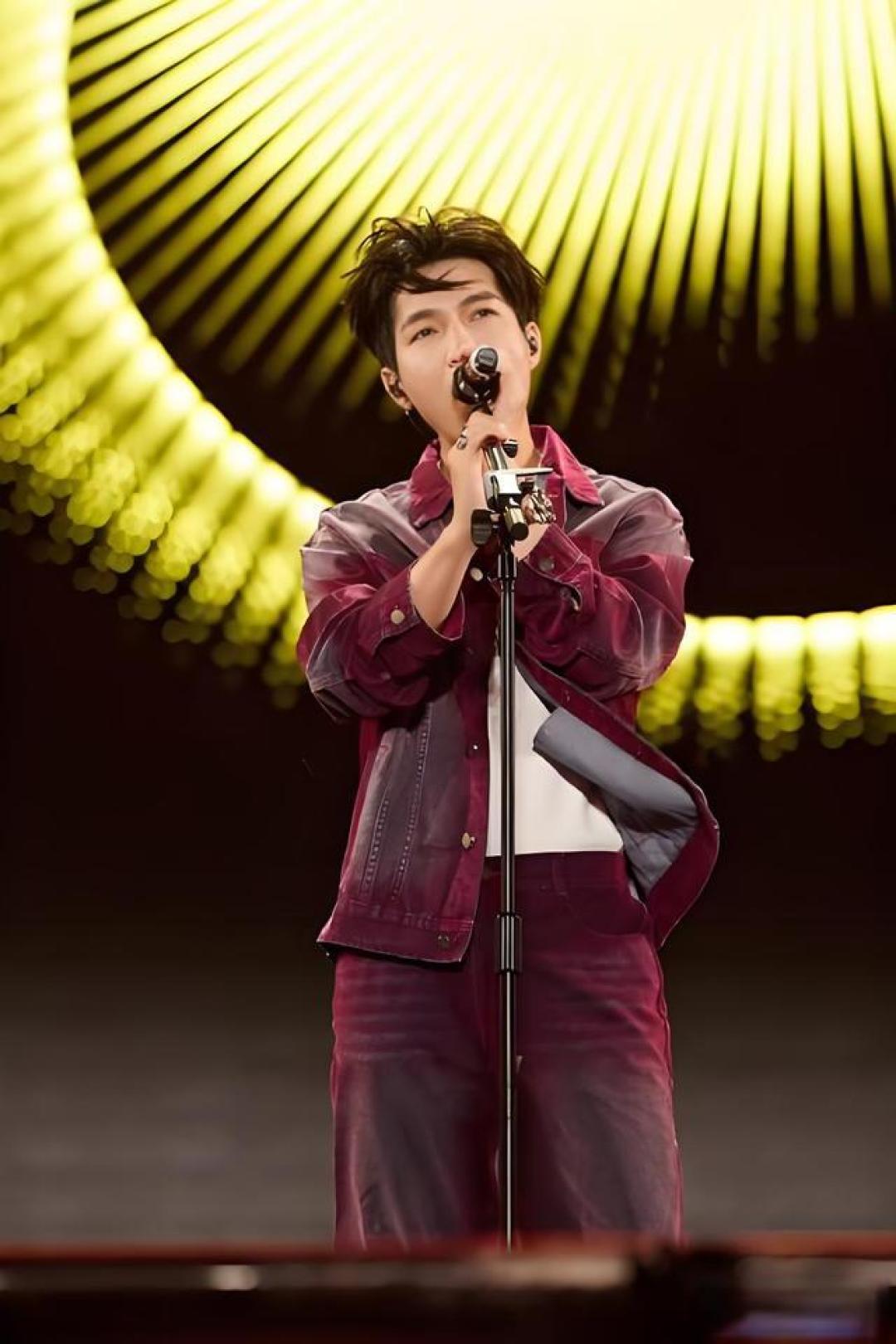 歌手2025阵容升级:中外八强破界竞演,林志炫单依纯跨代际对决