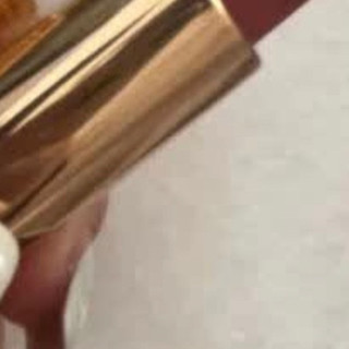 GUCCI唇釉208，轻雾蜜桃色618尖货推荐。