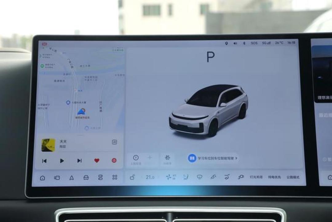 理想L7 SUV：家庭出行新标杆，超长续航与魔幻空间诠释移动的家