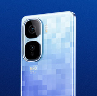 iQOO Neo10 Pro+ 超配双芯，骁龙8至尊、自研电竞Q2，重拳迎击3.5K档？