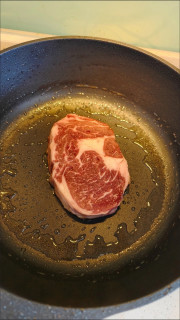 用肉眼做顿牛排吃吃吧！