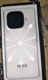 vivo iQOO Z9【国家补贴】8GB+256GB 星芒白 6000mAh超薄蓝海电池