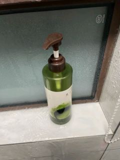 发之食谱 冷萃茶柚水润蓬松洗发水：控油留香，打造秀发新体验