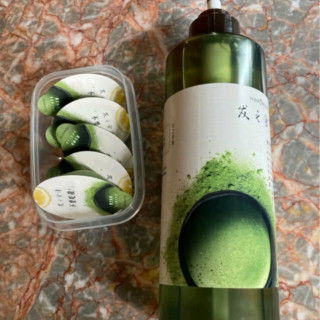 发之食谱 冷萃茶柚水润蓬松洗发水：控油留香，打造秀发新体验