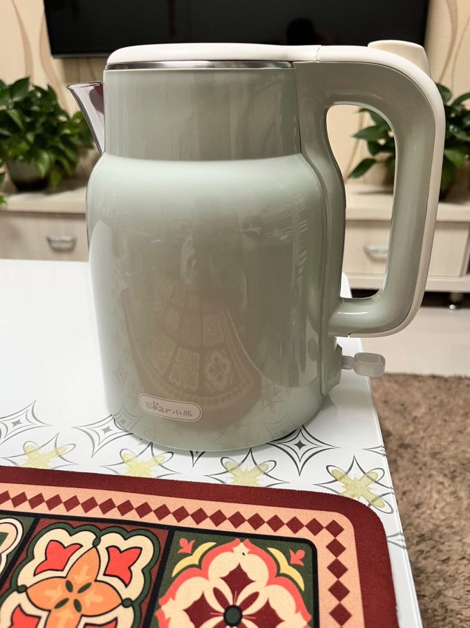 小熊电水壶