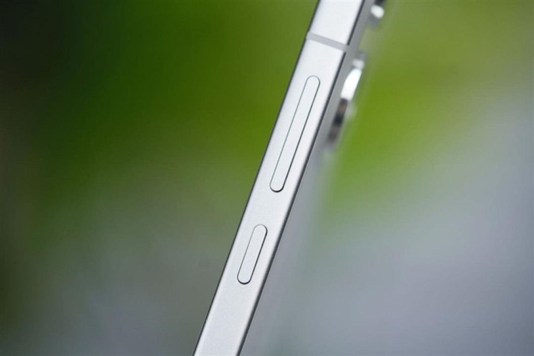 最潮的Live图神机来了!OPPO Reno14 Pro全面评测:一台很懂年轻人的时尚旗舰