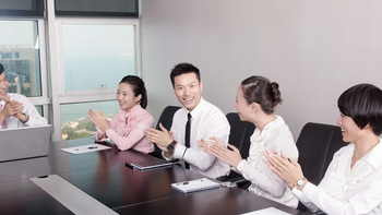 行政新手写会议纪要犯难？听脑 AI 模板 + 指导帮你快速上手