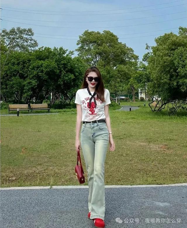 户外超吸睛穿搭+拍照姿势大公开