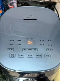 银钻内胆，美的电饭煲煮出香甜米饭