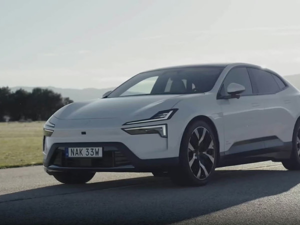 2025款极星Polestar 4上市纯电SUV新标杆