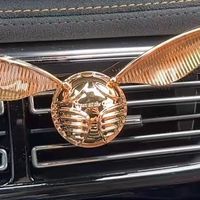 车载小物：香薰与支架真的必须吗？