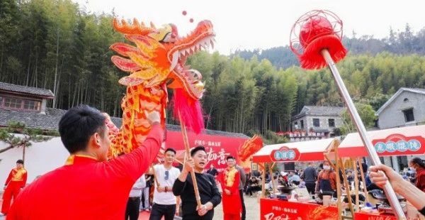“酒旅融合”新范式 | 临水玉泉龙抬头民俗体验酒庄游