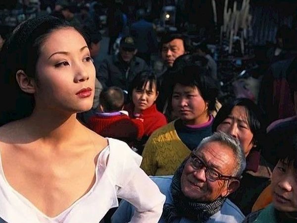 49年以来最真实、最深刻的影像：人的神态反映了时代的好坏
